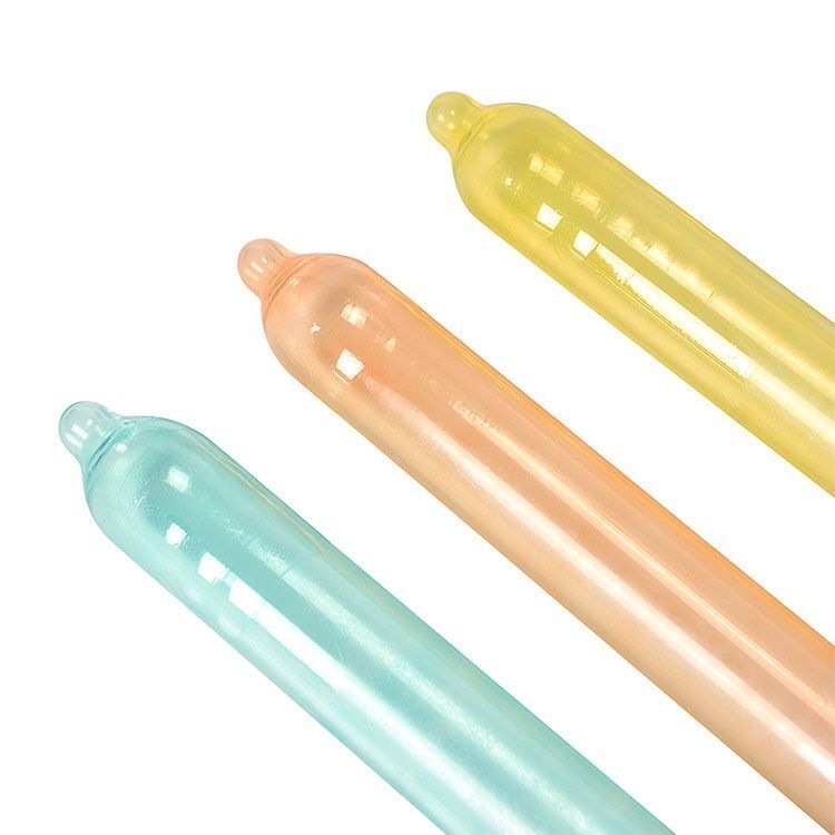 Презервативи Recare Color Fruit Flavour Condoms 12 шт, аромати: м'ята, банан, полуниця SX3323 фото